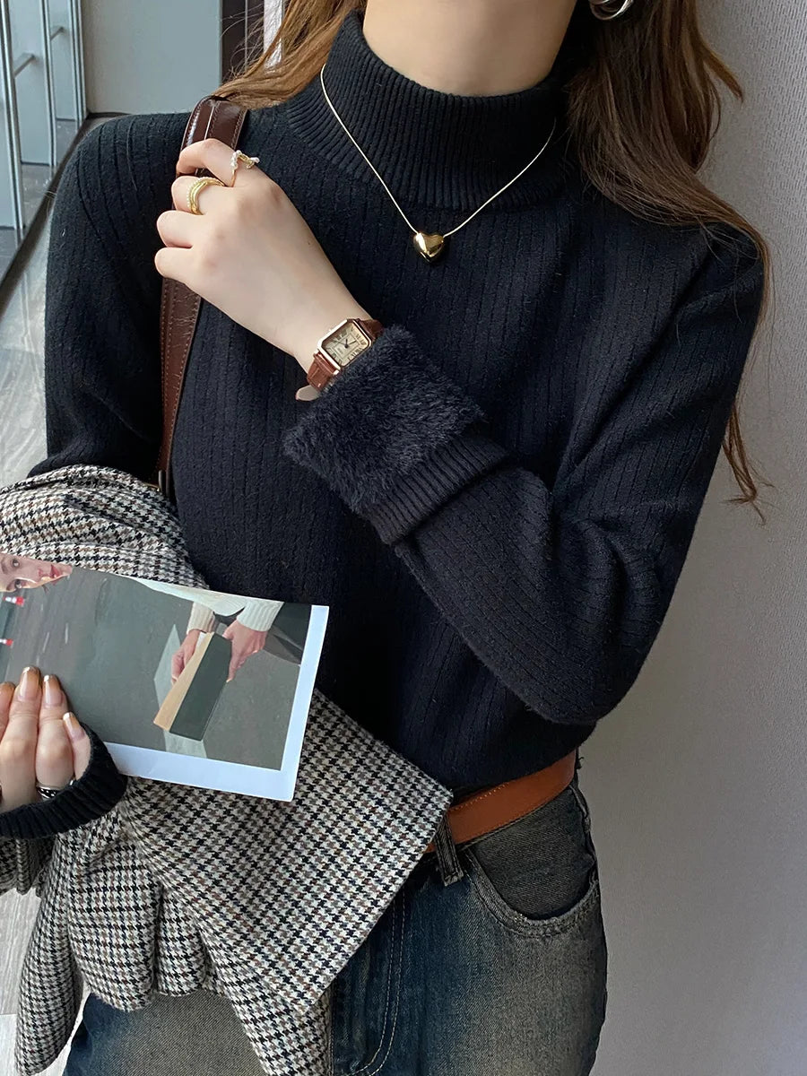 Velvet-Lined Thermal Turtleneck Sweater for Women