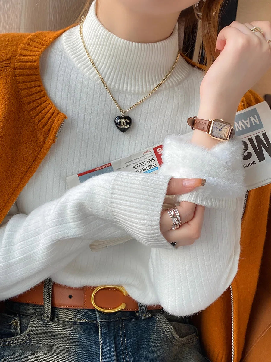 Velvet-Lined Thermal Turtleneck Sweater for Women