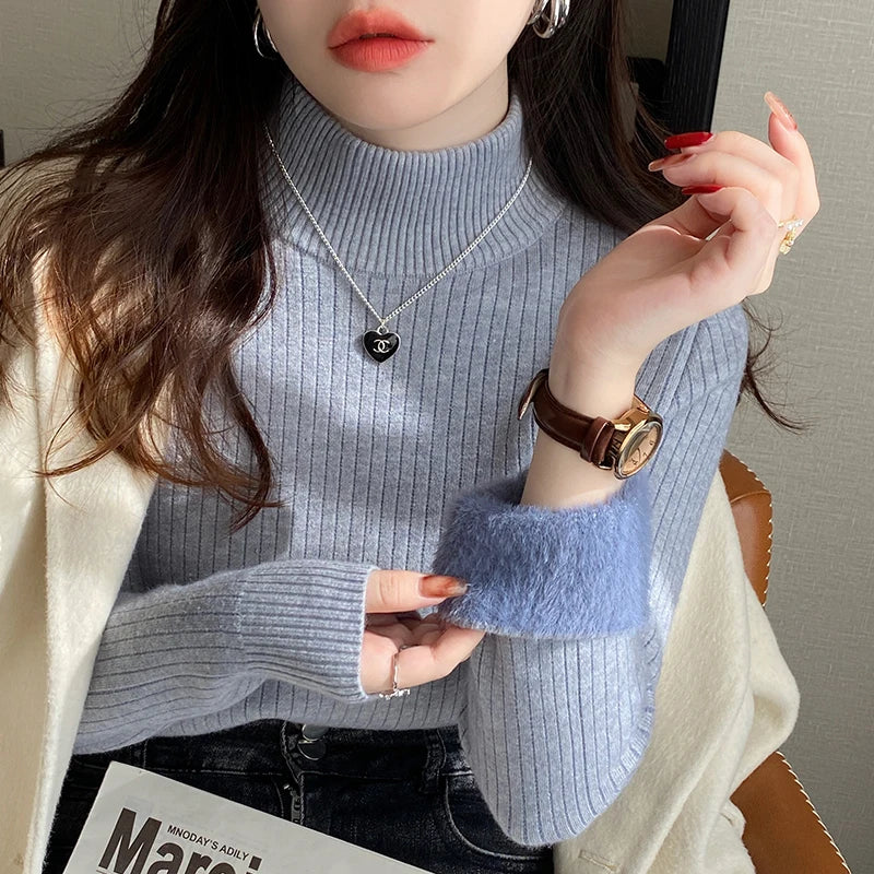 Velvet-Lined Thermal Turtleneck Sweater for Women