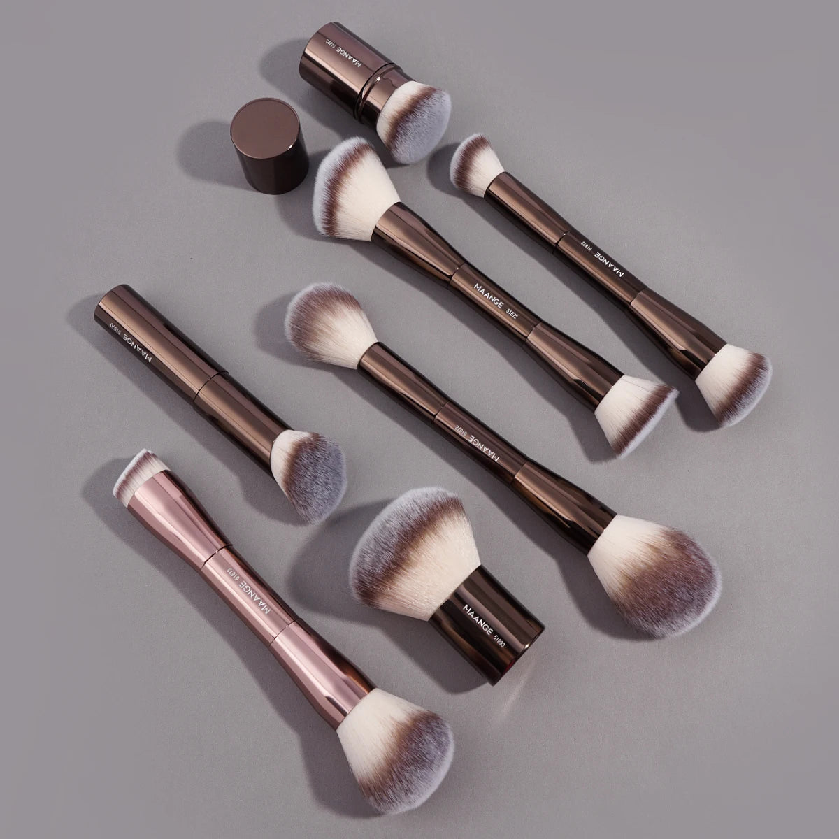 Double-Headed Makeup Brush with Soft Fiber Bristles – Foundation, Powder, Concealer, Blusher & Bronzer Brush